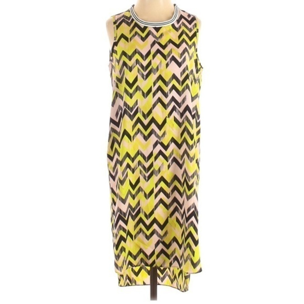 Gianni  Bini Neon Yellow and Black Zig Zag…